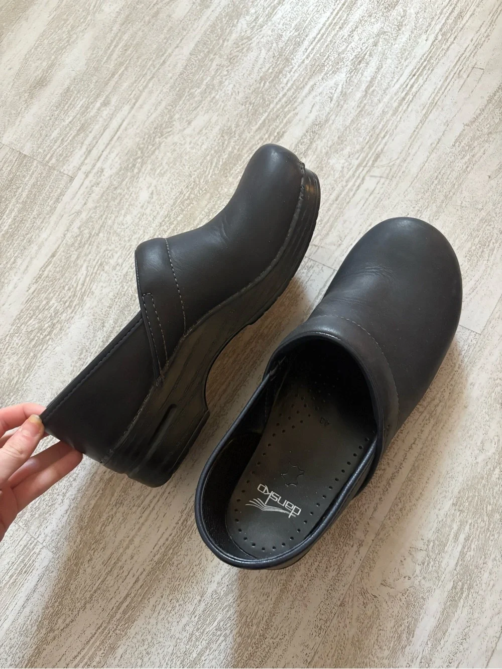 Dansko Men’s Professional Black Oiled Clogs